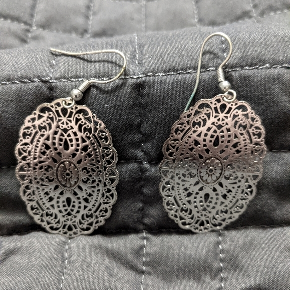 Open weave earrings - Picture 1 of 2